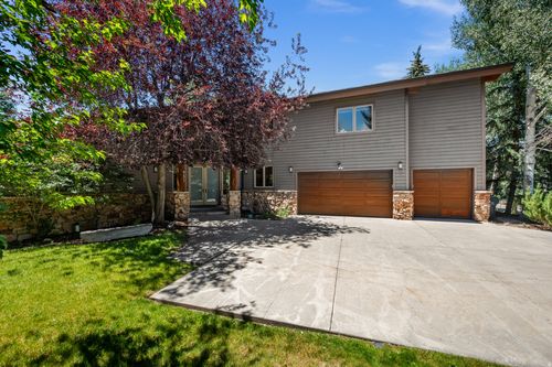 951 Cutter Ln, Park City, UT, 84098-7507 | Card Image