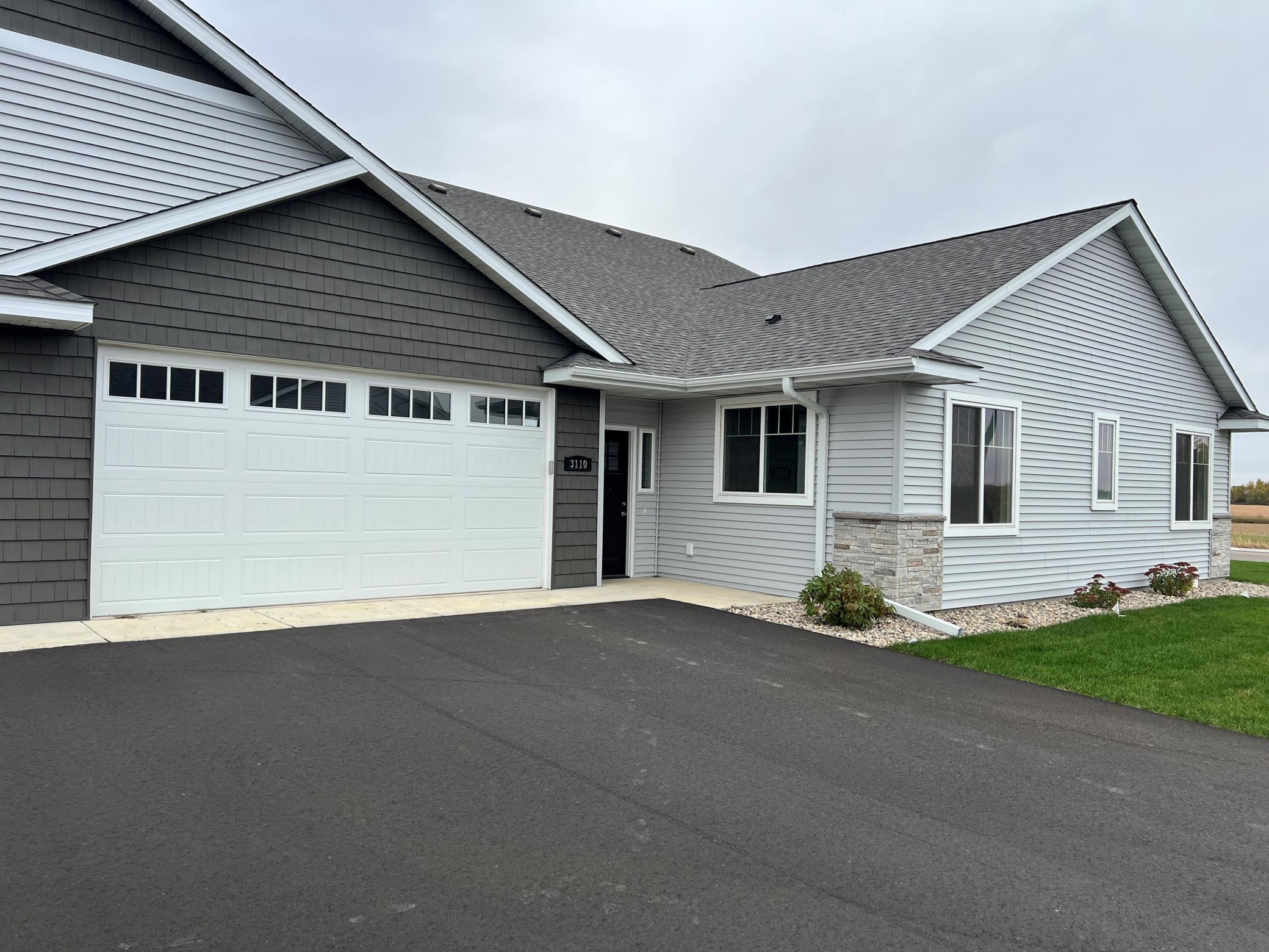 3110 Bassett Drive, For Sale in Mankato Zoocasa