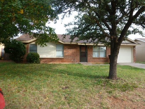 1318 Baylor St, Abilene, TX, 79602-7436 | Card Image