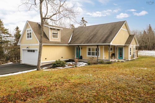 83 Hebridean Drive, Herring Cove, NS, B3V1H3 | Card Image