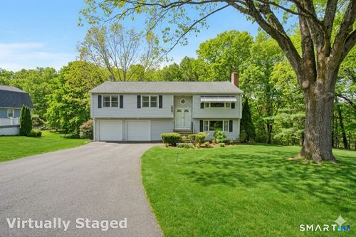 4 Woodland Hollow St, Windsor Locks, CT, 06096-1608 | Card Image