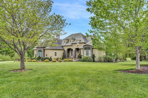 135 Bentgrass Dr, Hardy, VA, 24101-2691 | Card Image