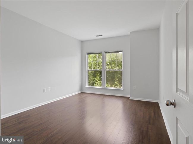 APT-304 - 1511 N Point Dr, Condo with 2 bedrooms, 2 bathrooms and null parking in RESTON VA | Image 14