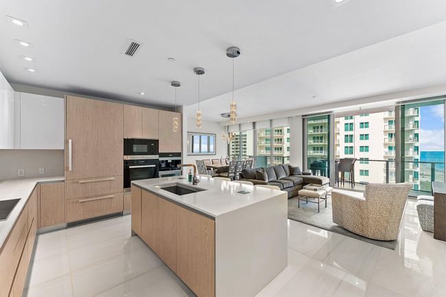 H1201 - 3100 N Ocean Dr, Condo with 2 bedrooms, 3 bathrooms and null parking in Riviera Beach FL | Image 13
