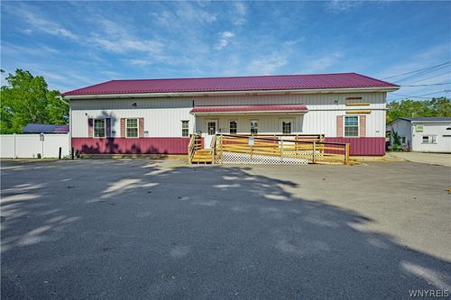 6115 1st St, Newfane, NY, 14108-1201 | Card Image