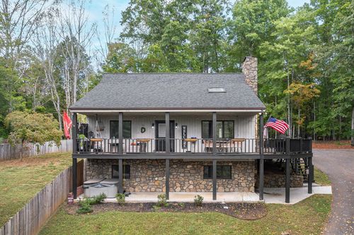 5600 Old Cifax Rd, Goode, VA, 24556-2864 | Card Image