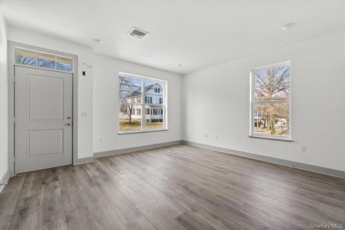 th4-75 Forester Avenue, Warwick (Town), NY, 10990 | Card Image