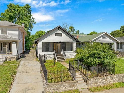 3506 Askew Ave, Kansas City, MO, 64128-2649 | Card Image