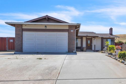 753 Castlewood Court, Fairfield, CA, 94534 | Card Image