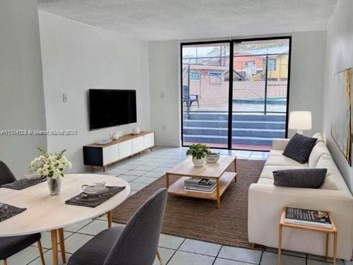 apt-111-9678 Fontainebleau Blvd, Miami, FL, 33172-4115 | Card Image