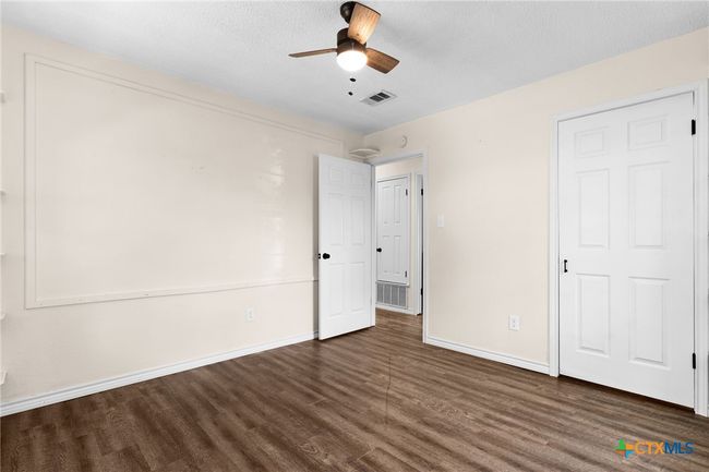 Guest Bedroom 1 | Image 16