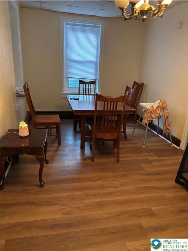 1533 E Emmaus Ave, House other with 4 bedrooms, 2 bathrooms and null parking in Allentown PA | Image 5
