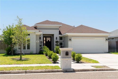 2017 Queens Ave, McAllen, TX, 78504-2295 | Card Image