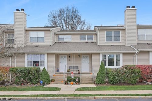 87-87 Freemont Ct, Somerset, NJ, 08873-4710 | Card Image
