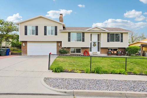 3846 S 7160 W, West Valley City, UT, 84128-3829 | Card Image