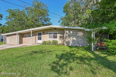 447 Ameca Avenue, House other with 3 bedrooms, 2 bathrooms and null parking in Orange Park FL | Image 2