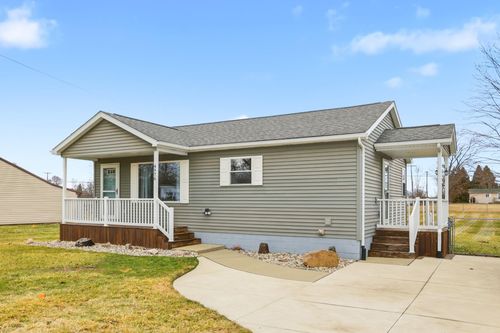 4976 W Center Street, Millington Village, MI, 48746 | Card Image