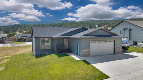 2694 Meadows Dr, Sturgis, SD, 57785-1702 | Card Image