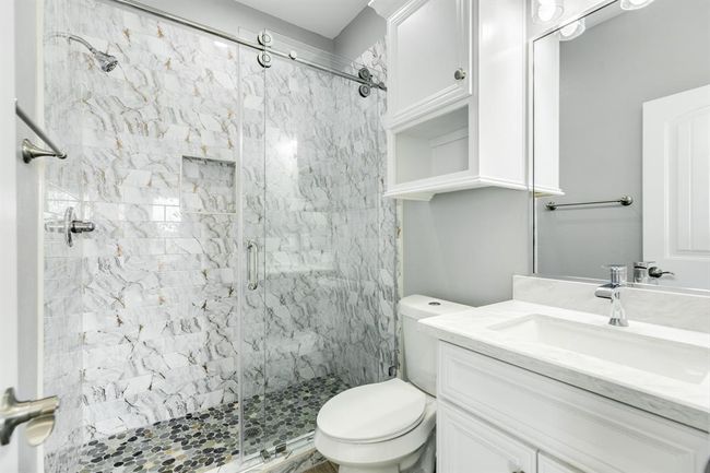 Third Bath Attached to the Gameroom | Image 22