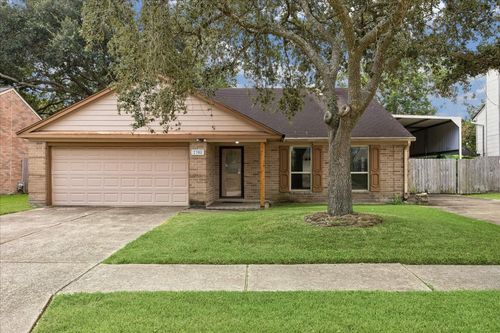 2308 Parkview Dr, Pearland, TX, 77581-5420 | Card Image