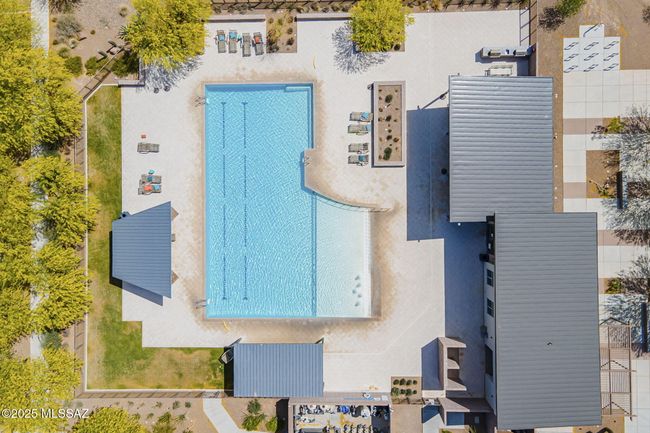19-web-or-mls-Flat - Aerial-19 | Image 34