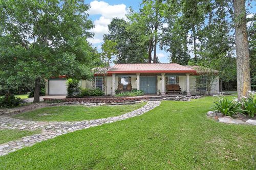 3837 Summer Ln, Huntsville, TX, 77340-8946 | Card Image