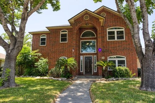 2407 Park Wood Dr, Portland, TX, 78374-3225 | Card Image