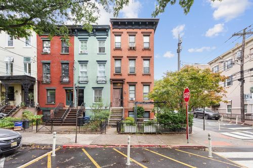 apt-2-201 Garden St, Hoboken, NJ, 07030-3750 | Card Image