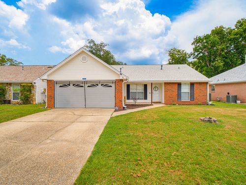 1565 Meadowbrook Ct, Niceville, FL, 32578-8705 | Card Image