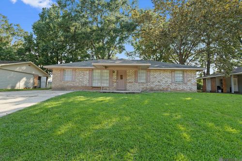 2608 Boxwood Dr, Baker, LA, 70714-2106 | Card Image
