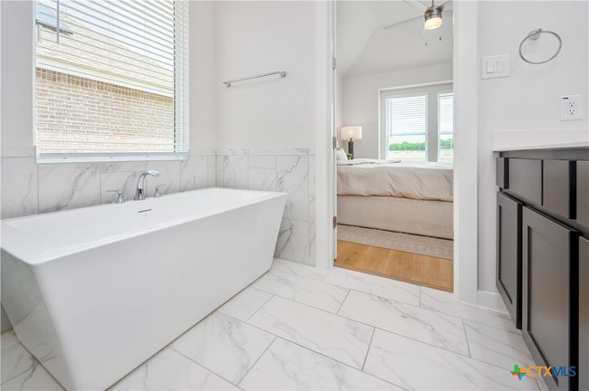 576 Billowing Way, House other with 4 bedrooms, 3 bathrooms and null parking in Kyle TX | Image 23