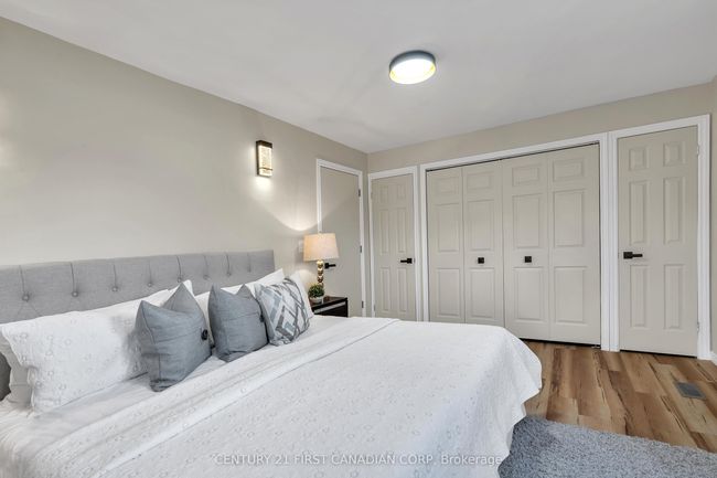 180 Gammage St, House other with 5 bedrooms, 2 bathrooms and 2 parking in London ON | Image 20