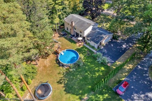 1565 Heather Dr, Lapeer, MI, 48446-1340 | Card Image