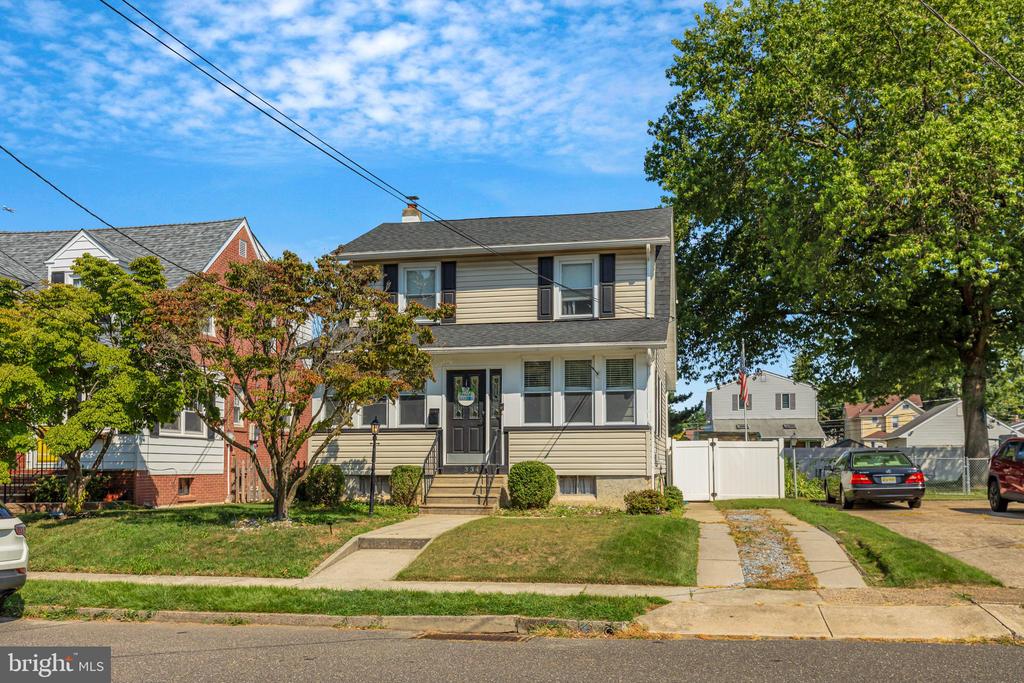 Greenwood Ave, Gloucester City, NJ 08030
