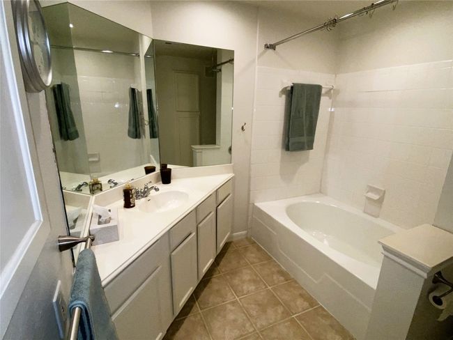 UNIT-623 - 9525 N Capital Of Texas Hwy, Condo with 2 bedrooms, 1 bathrooms and 2 parking in Austin TX | Image 14