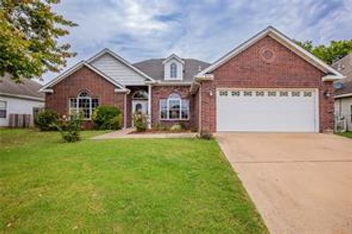 605 Maci, Siloam Springs, AR, 72761-2570 | Card Image