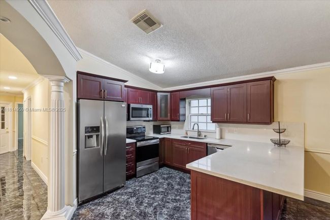 17610 Sw 4 Th Ct, House other with 4 bedrooms, 2 bathrooms and null parking in Pembroke Pines FL | Image 13