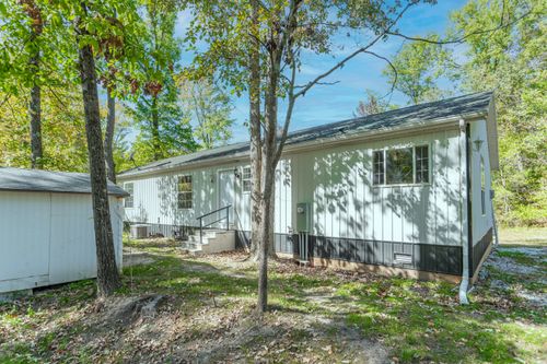 292 W North 3rd St, Carbon, IN, 47837-8064 | Card Image