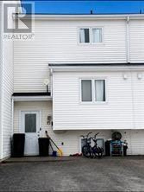 15 Tucker Pl, Grand Falls-Windsor, NL, A2A2K8 | Card Image