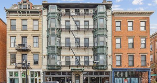 1202 Main St, Cincinnati, OH, 45202-7681 | Card Image