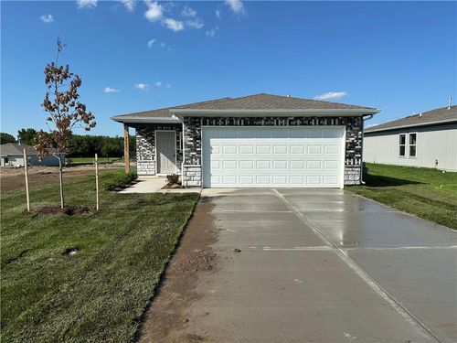20821 Rushmore St, Edgerton, KS, 66021-6502 | Card Image