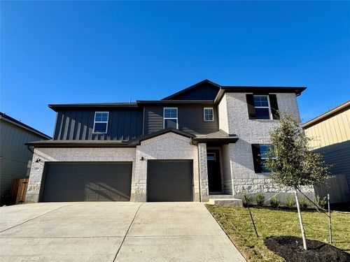 1764 S Main St, Kyle, TX, 78640-3613 | Card Image