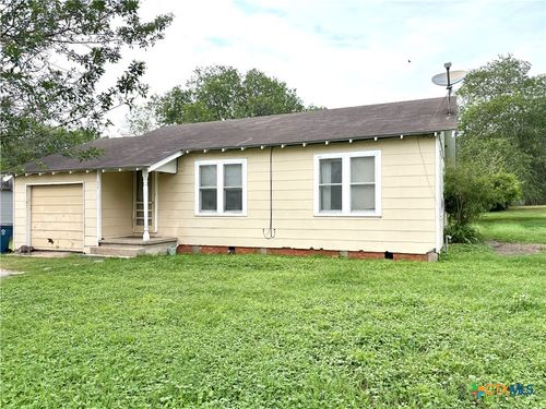 314 E North St, Goliad, TX, 77963-4047 | Card Image