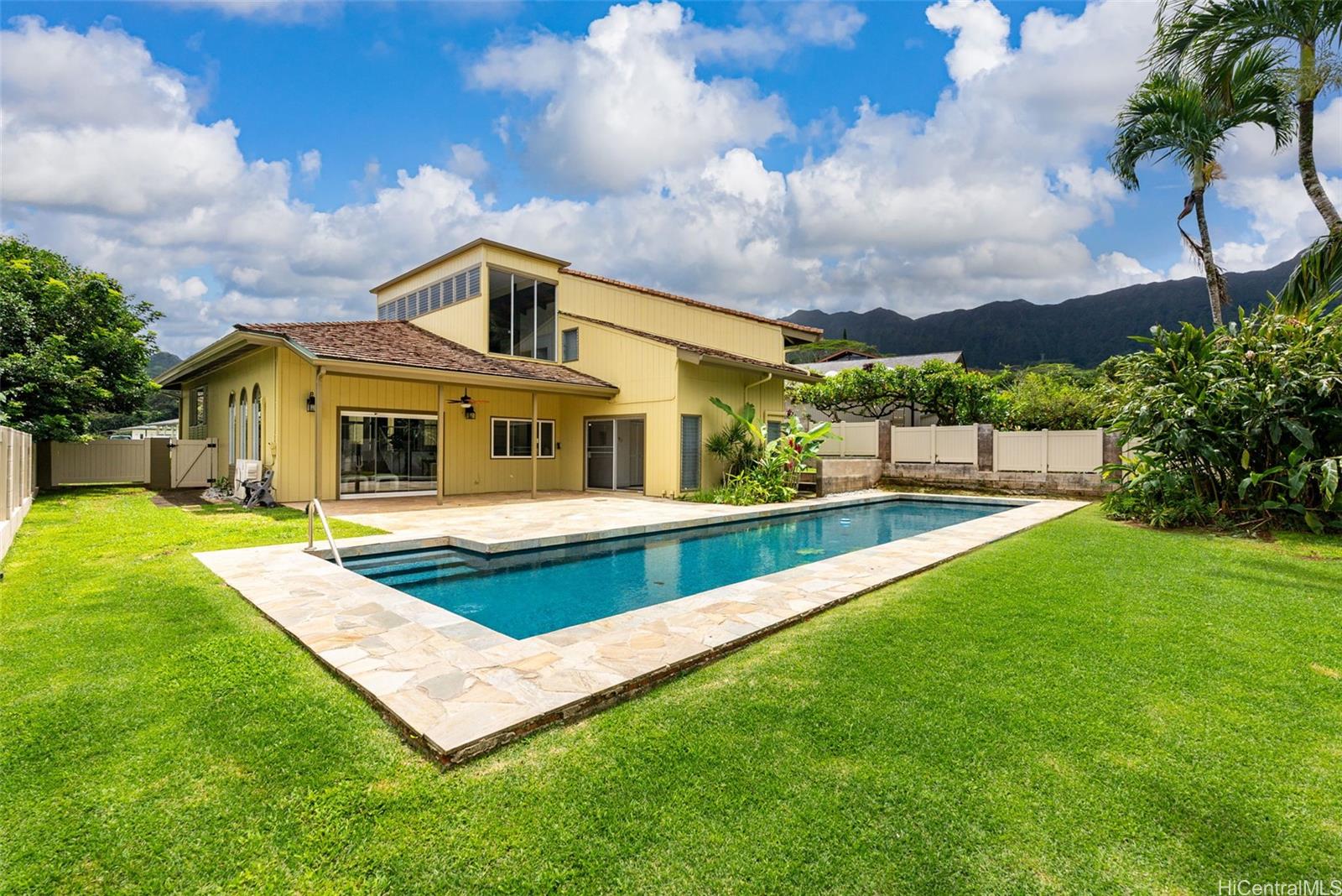 Maleko St, Kailua, HI 96734
