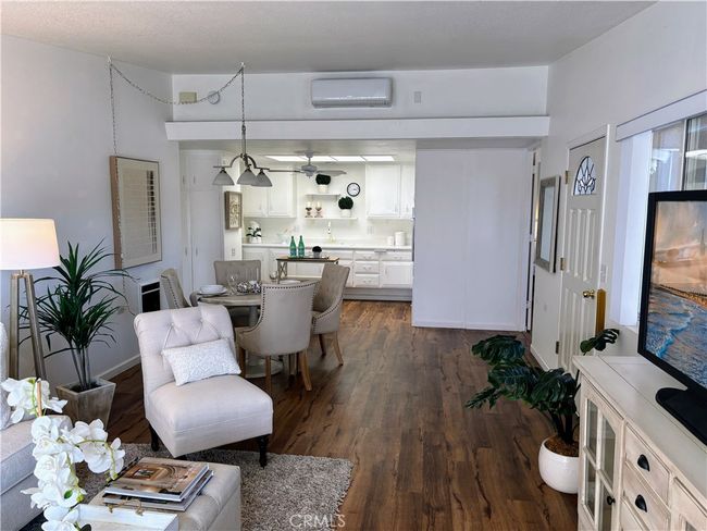 Newer Laminate Floor Throughout | Image 7