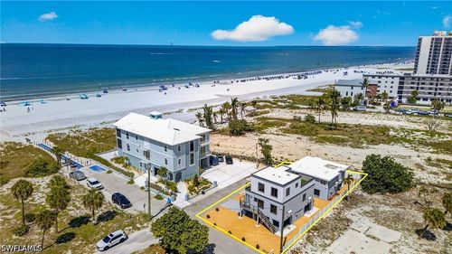 71 Mango St, FORT MYERS BEACH, FL, 33931-3230 | Card Image