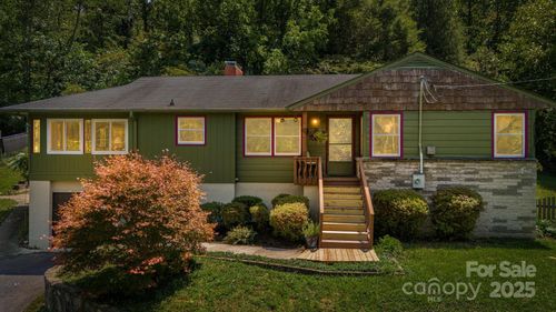 1115 Bee Tree Rd, Swannanoa, NC, 28778-3506 | Card Image