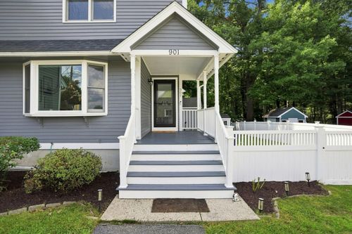 901 Sandy Ln, Wilmington, MA, 01887-6242 | Card Image