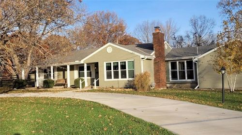 578 W Loula St, Olathe, KS, 66061-4038 | Card Image