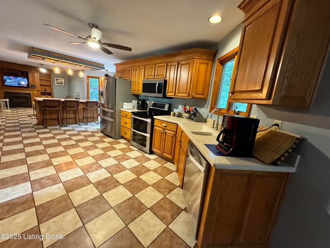 601 Indian Ridge Rd, House other with 4 bedrooms, 3 bathrooms and null parking in Falls Of Rough KY | Image 18